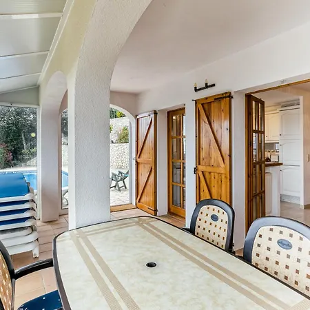 Holiday home Q *